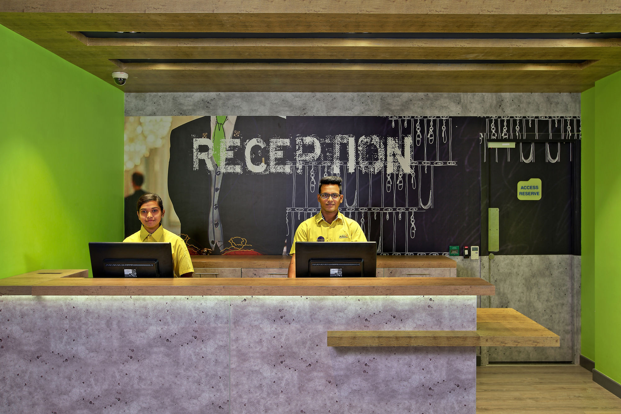 Holiday Inn Express Pune Pimpri By Ihg Exterior foto